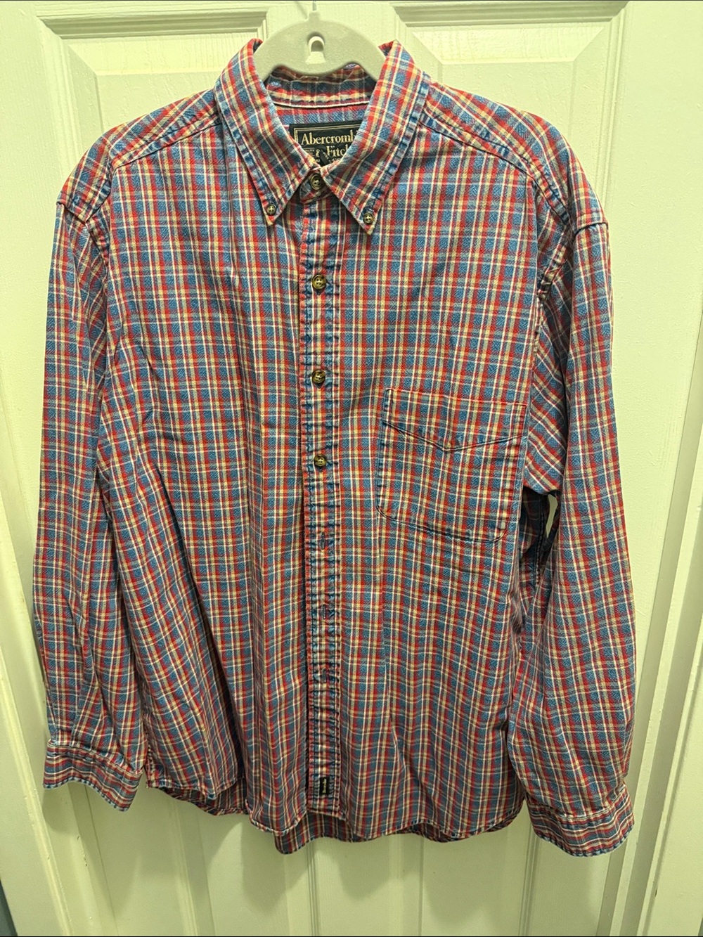 Vintage Abercrombie & Fitch Men’s Red, Blue and White Plaid Button-Down Shirt